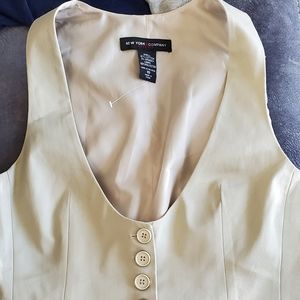 New York and co cream vest